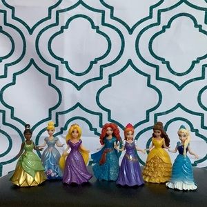 Bundle of Disney Princess clip on dolls